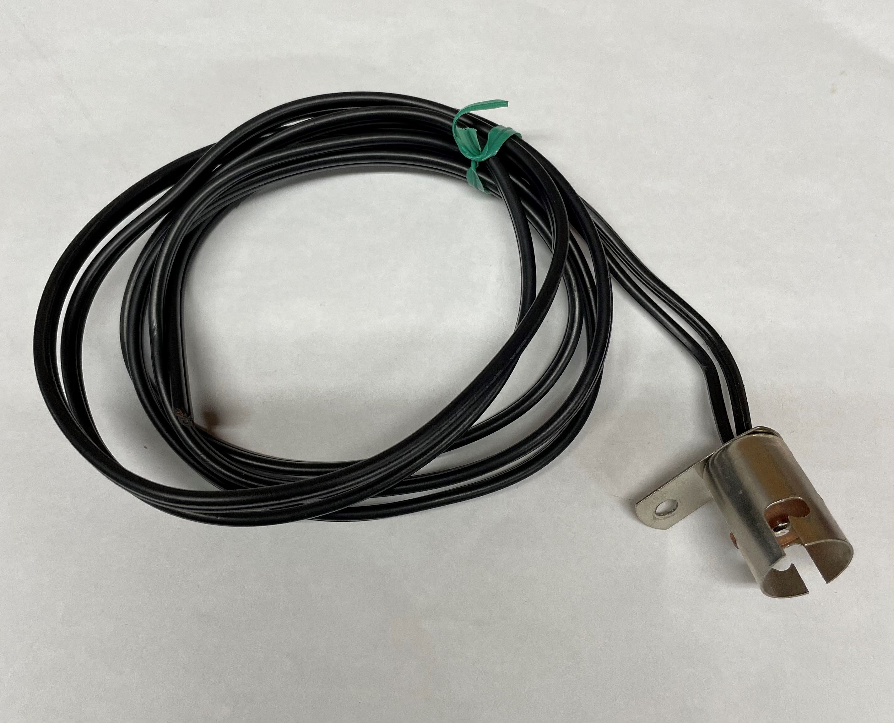 Garden lighting replacement socket