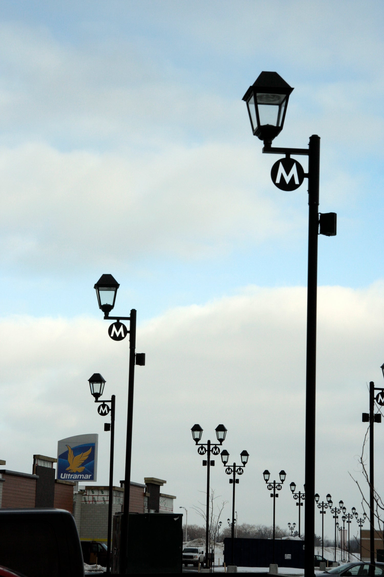 Commercial - Vimont VI - Poteau [VI10]