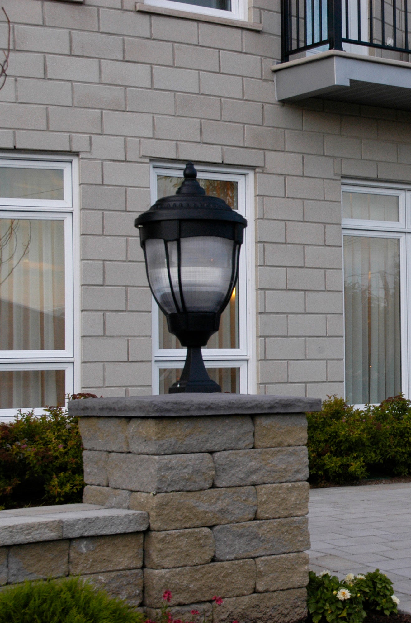 Commercial - Munich - Piédestal [MU20]